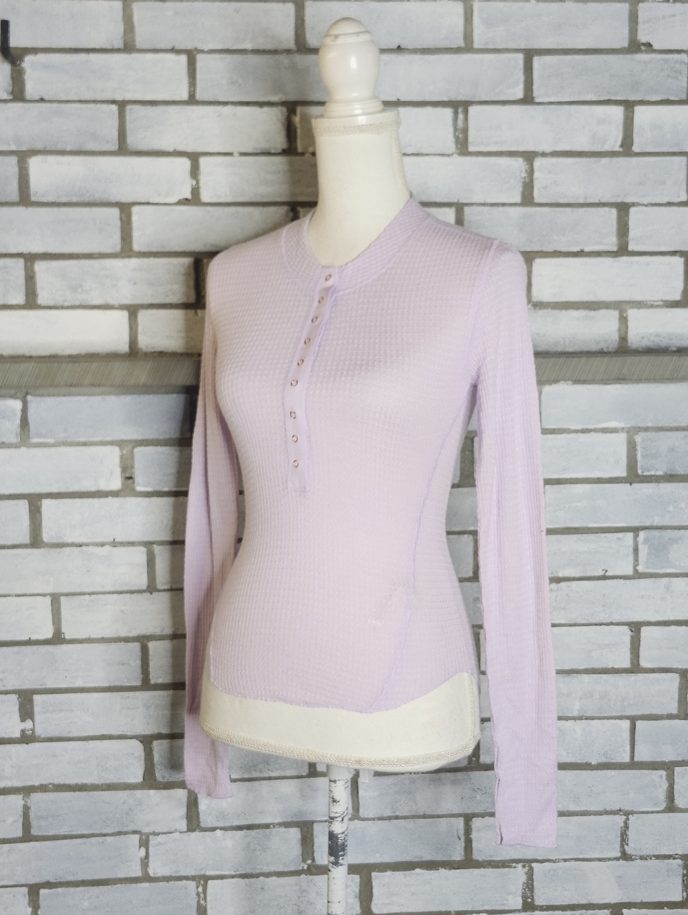 • NWT Intimately Free People Long Sleeve Waffle Knit Snap Henley Size XS Purple